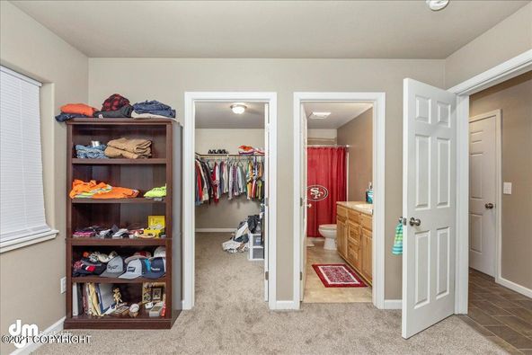 4001 E Ruth Dr, Wasilla, AK 99654